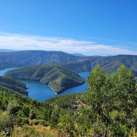 Lugar Dos Meandros منزل ريفي *